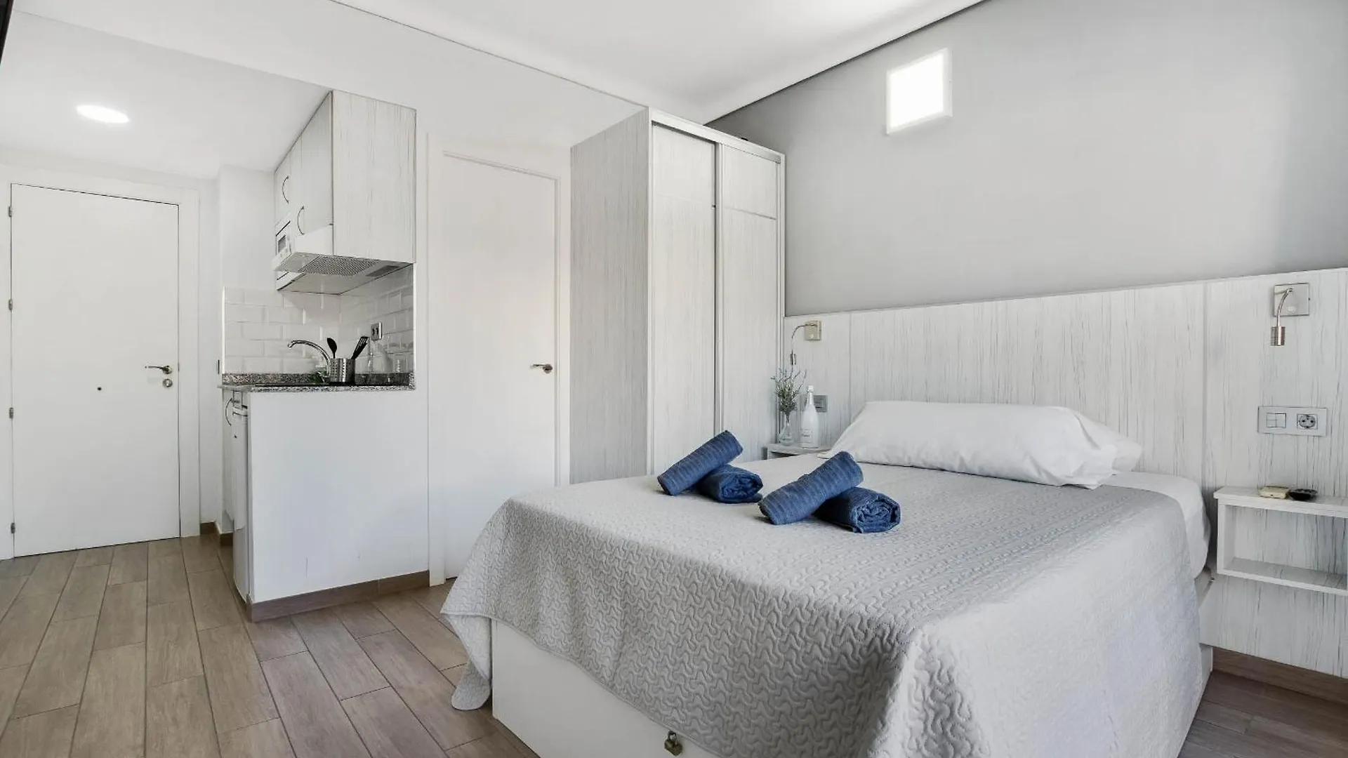 Carihuela Palace 419 By Ivi Real Estate Torremolinos