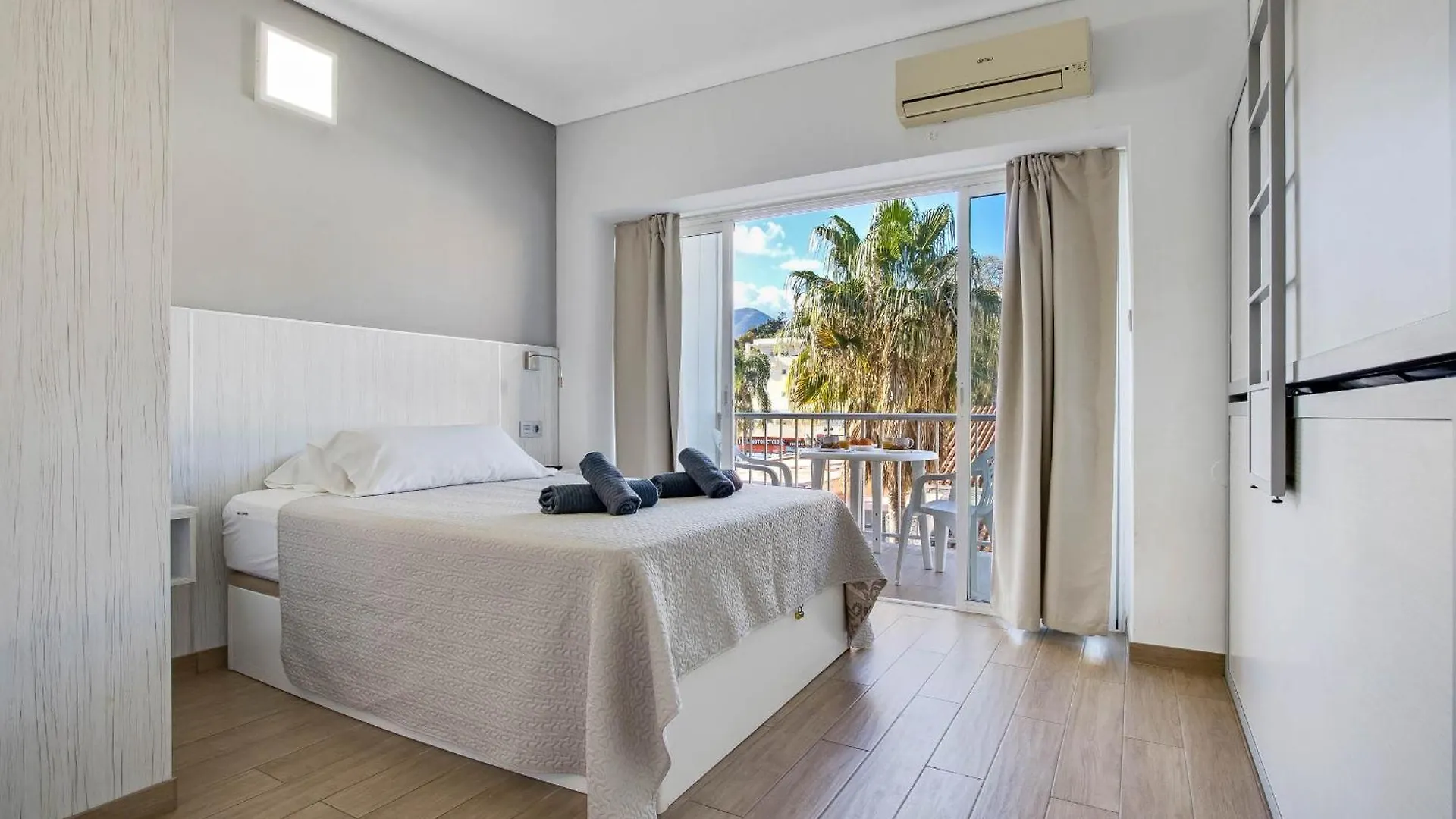 Apartment Carihuela Palace 419 By Ivi Real Estate Torremolinos Spain